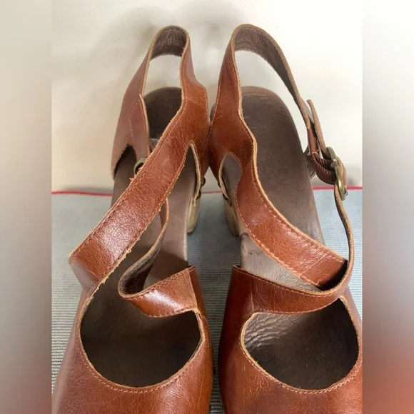 Ugg Peep Toe Heels 8 - Picture 8 of 13